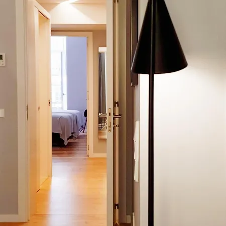 דירה Stylish Modern In The Heart Of Cais Do Sodre ליסבון
