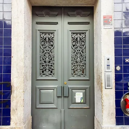 דירה Stylish Modern In The Heart Of Cais Do Sodre
